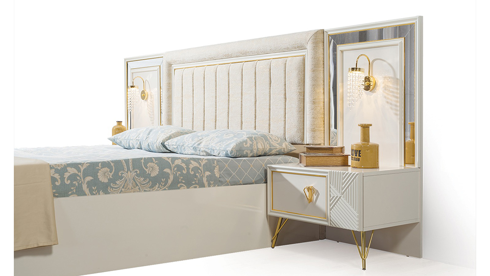 Beyaz Sürgülü Gold Detaylı Yatak Odası
